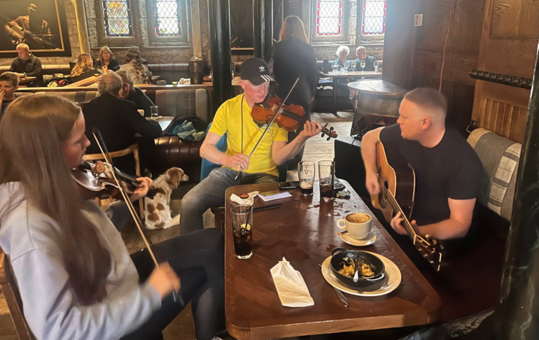 The Oran Mor Sessions Live with The Southside Fiddlers