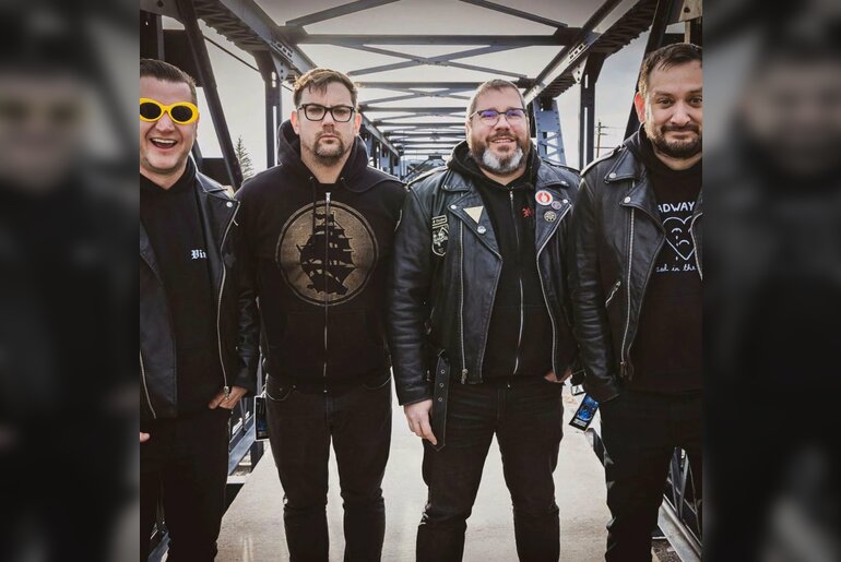 Slam Dunk Presents Teenage Bottlerocket