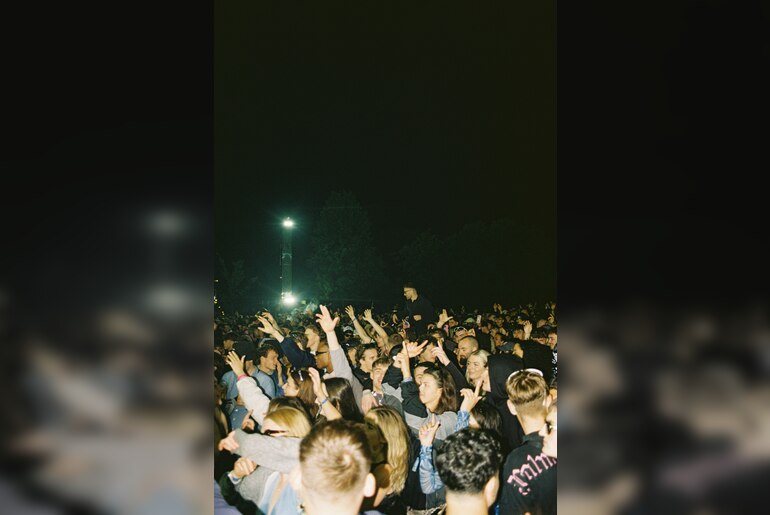 House Heads Waxxxmas // Charity Special