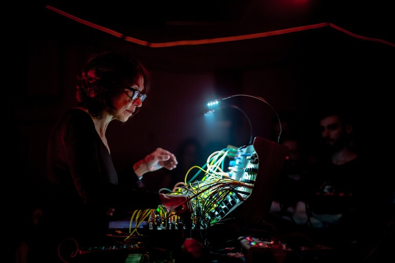 Sonica: Improvisation on Four Sequences - Suzanne Ciani