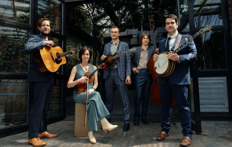 Punch Brothers and Support