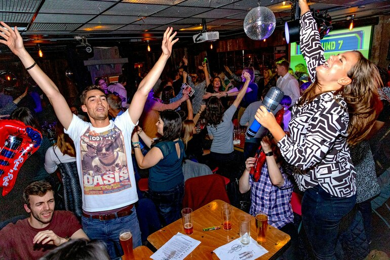 Sounds Familiar Music Quiz - Glasgow