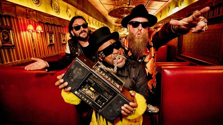 Skindred