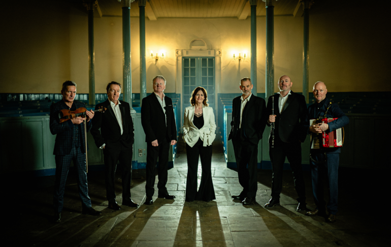 Capercaillie and La Déferlance