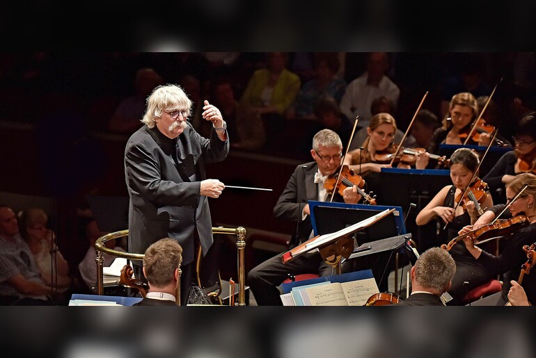Sir Karl Jenkins conducts The Armed Man