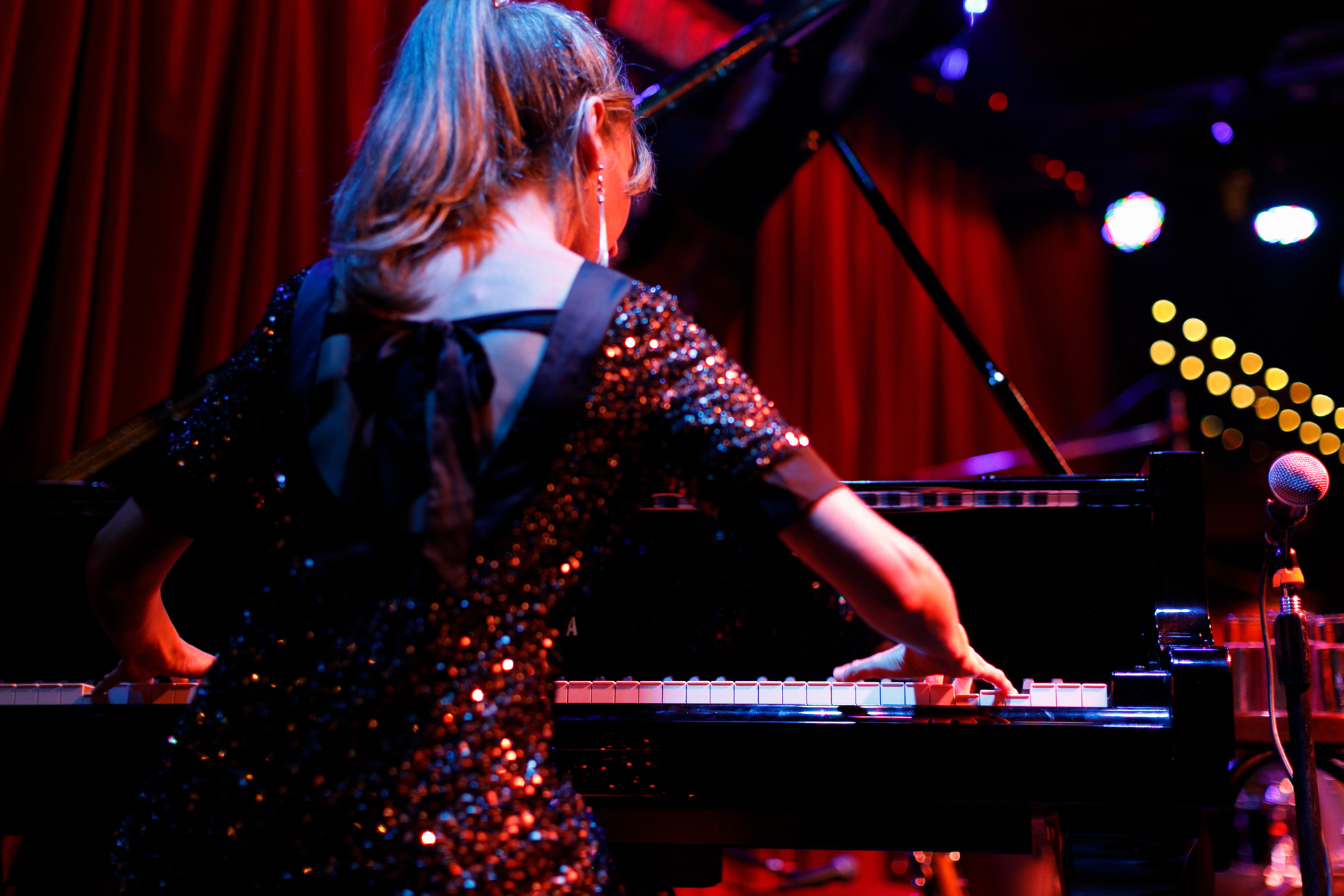 Julieta Iglesias - Fusion Piano Feat. The music of Piazzolla & Charly García
