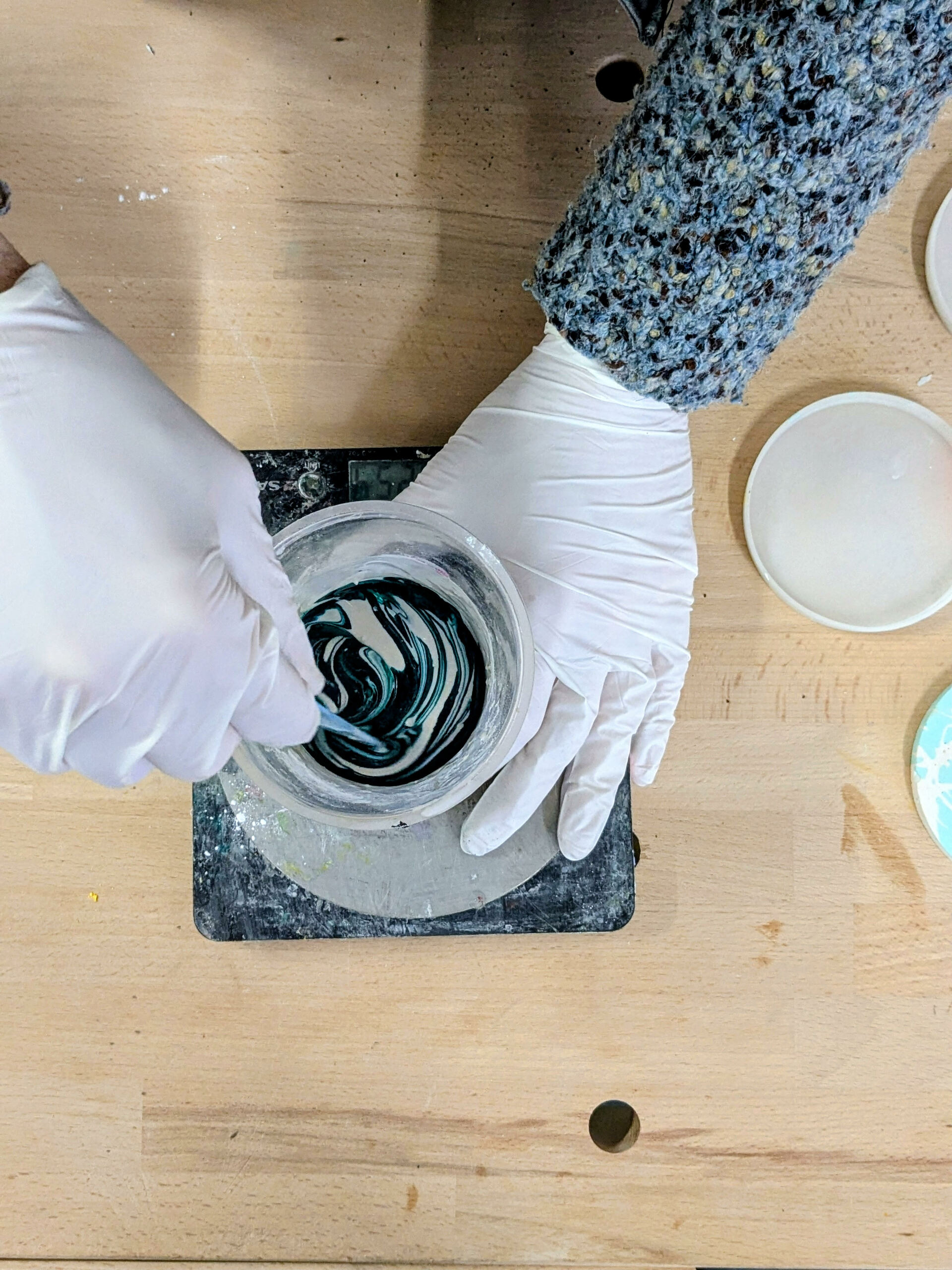 Beginners Jesmonite Coaster Casting Workshop